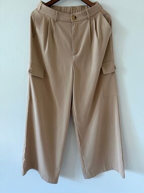 Wide leg pants